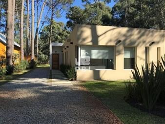 https://web5.gallito.com.uy/casa-en-solanas-country-3-dormitorios-ref-inmuebles-27514513