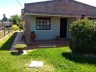https://www.gallito.com.uy/venta-casa-2-dormitorios-en-salinas-con-gran-terreno-inmuebles-26723839