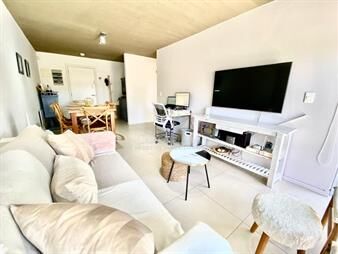 https://web5.gallito.com.uy/apartamento-en-venta-2-dormitorios-inmuebles-27125150