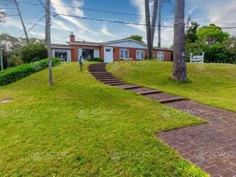 https://www.gallito.com.uy/alquiler-casa-en-san-rafael-playa-brava-5-inmuebles-25992572