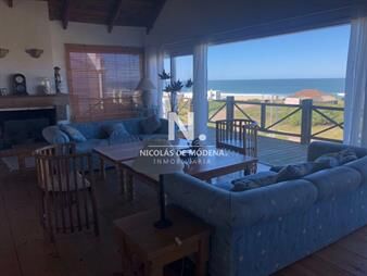https://web5.gallito.com.uy/casas-en-montoya-en-tres-plantas-con-excelente-al-inmuebles-25033339