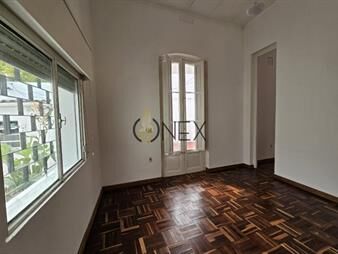 https://web5.gallito.com.uy/oportunidad-en-tres-cruces-inmuebles-27518771