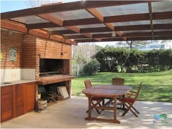 https://web5.gallito.com.uy/en-alquiler-moderna-casa-ubicada-a-1-cuadra-el-inmuebles-22537801