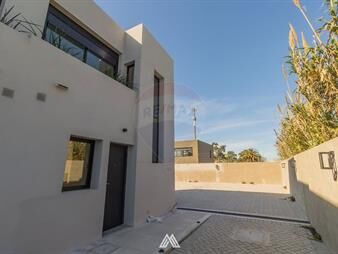 https://web5.gallito.com.uy/carrasco-2-dormitorios-y-costos-conexion-incluidos-inmuebles-27503493