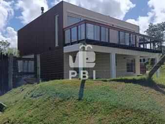 https://www.gallito.com.uy/casa-en-venta-de-3-dormitorios-con-piscina-en-en-inmuebles-27032739