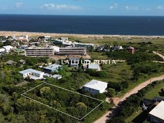 https://www.gallito.com.uy/terreno-las-grutas-punta-ballena-de-1098-metros-inmuebles-26488025