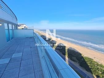 https://web5.gallito.com.uy/lujoso-apartamento-en-venta-de-3-dormitorios-en-inmuebles-26372957