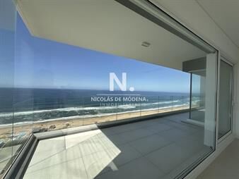 https://web5.gallito.com.uy/vende-apartamento-de-4-dormitorios-en-torre-le-inmuebles-27157820