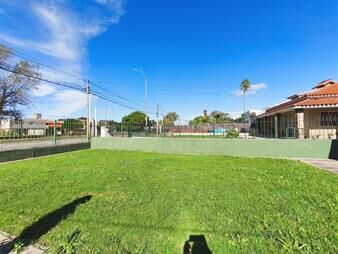 https://www.gallito.com.uy/casa-en-punta-rieles-inmuebles-27401707