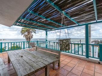 https://web5.gallito.com.uy/venta-de-casa-4-dormitorios-con-vista-al-mar-inmuebles-24946844
