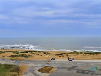 https://www.gallito.com.uy/alquila-apartamento-de-3-dormitorios-primera-linea-playa-b-inmuebles-24682615