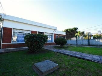 https://www.gallito.com.uy/venta-casa-2-3-dormitorios-punta-de-rieles-inmuebles-27535809