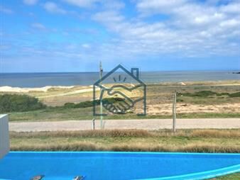 https://web5.gallito.com.uy/apartamento-en-punta-ballena-las-grutas-inmuebles-26626831