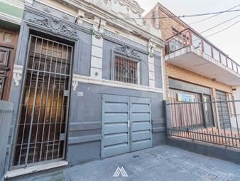 https://web5.gallito.com.uy/venta-casa-grande-3-dormitorios-maroñas-y-cochera-inmuebles-27535874