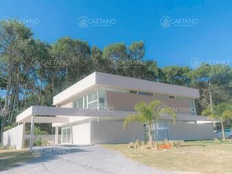 https://web5.gallito.com.uy/venta-de-casa-4-dormitorios-en-green-park-punta-inmuebles-26448350