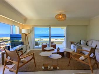 https://www.gallito.com.uy/venta-de-apartamento-4-dormitorios-con-vista-al-inmuebles-23361135
