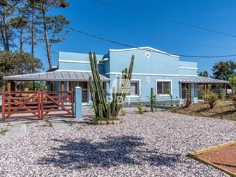 https://web5.gallito.com.uy/alquiler-temporario-de-casa-2-dormitorios-en-tio-tom-punta-inmuebles-24631349