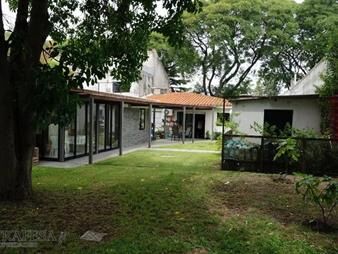 https://web5.gallito.com.uy/casa-3-dormitorios-3-baã±os-garaje-malvin-inmuebles-26990236