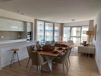 https://web5.gallito.com.uy/apartamento-de-2-dormitorios-en-venta-frente-al-inmuebles-26055896