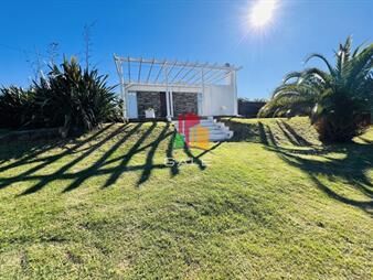 https://web5.gallito.com.uy/venta-de-casa-en-playa-las-grutas-punta-ballena-inmuebles-25620029