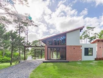 https://web5.gallito.com.uy/casa-3-dormitorios-en-venta-en-punta-colorada-inmuebles-27468665