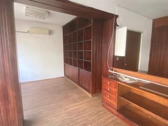 https://web5.gallito.com.uy/venta-oficina-ciudad-vieja-con-garage-inmuebles-27352602