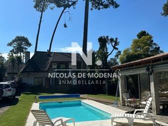 https://web5.gallito.com.uy/vende-casa-de-4-dormitorios-plus-en-pinares-inmuebles-25041652