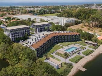 https://web5.gallito.com.uy/venta-de-apartamento-en-carrasco-frente-al-lago-inmuebles-27543944