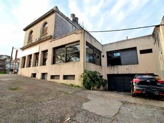https://www.gallito.com.uy/venta-esq-comercial-y-vivienda-gran-potencial-inmuebles-27544107