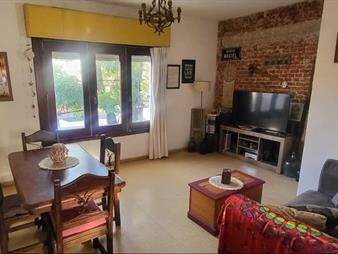 https://www.gallito.com.uy/venta-casa-la-blanqueada-2-dormitorios-inmuebles-27544149