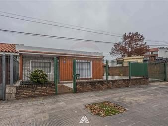 https://web5.gallito.com.uy/alquila-casa-larrañaga-3-dormit-jardin-cochera-inmuebles-27547780