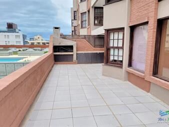 https://web5.gallito.com.uy/vendo-apartamento-2-dormitorios-con-gran-terraza-inmuebles-27522090