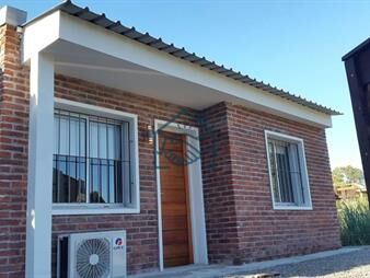 https://web5.gallito.com.uy/alquiler-anual-e-invernal-casa-de-3-dormitorios-en-el-teso-inmuebles-26895804