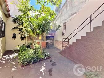 https://web5.gallito.com.uy/venta-de-casa-3-dormitorios-en-buceo-inmuebles-27503305