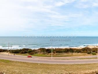 https://web5.gallito.com.uy/excelente-pent-house-en-venta-en-tiburon-punta-inmuebles-19351311