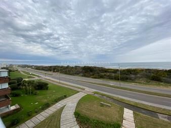 https://web5.gallito.com.uy/apartamento-en-venta-de-3-dormitorios-en-terrazas-inmuebles-18136210