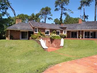 https://www.gallito.com.uy/venta-casa-5-dormitorios-4-baã±os-inmuebles-23414770