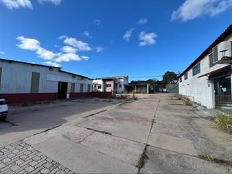 https://web5.gallito.com.uy/venta-local-de-5650m2-en-maroñas-inmuebles-25768813