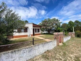https://www.gallito.com.uy/venta-casa-con-2-dormitorios-en-bello-horizonte-inmuebles-27553677