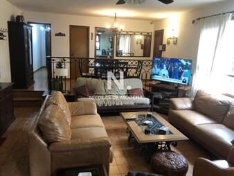 https://web5.gallito.com.uy/en-venta-casa-con-piscina-y-barbacoa-en-pinares-inmuebles-27144261
