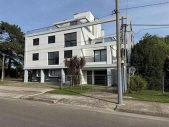 https://web5.gallito.com.uy/apartamento-3-dormitorios-en-maldonado-inmuebles-27548205