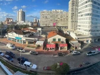 https://web5.gallito.com.uy/venta-de-apartamento-de-2-dormitorios-en-punta-inmuebles-27091900