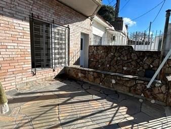 https://web5.gallito.com.uy/apto-tipo-casa-en-venta-con-renta-2-dormitorios-inmuebles-24049843