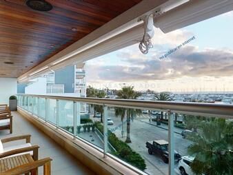 https://web5.gallito.com.uy/apartamento-en-venta-de-4-suites-en-edificio-del-inmuebles-20731510