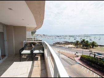 https://web5.gallito.com.uy/apartamento-de-3-dormitorios-en-zona-puerto-del-inmuebles-25624172