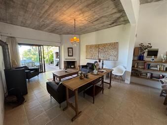 https://www.gallito.com.uy/casa-en-el-chorro-vista-al-mar-2-dormitorios-inmuebles-27557328