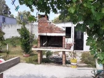 https://www.gallito.com.uy/metros-de-playa-2-dormi-parrilla-estufa-terreno-535m-inmuebles-26386756