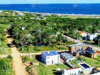 https://web5.gallito.com.uy/venta-casa-3-dormitorios-parrillero-punta-inmuebles-24668489