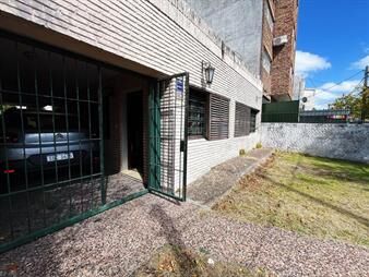https://www.gallito.com.uy/venta-casa-3-dormitorios-c-fondo-y-barbacoa-buceo-inmuebles-27169968