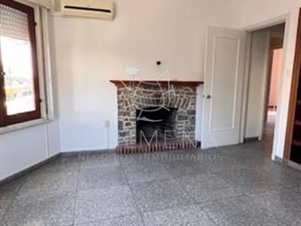 https://www.gallito.com.uy/casa-en-centro-de-san-carlos-casa-tipo-apto-con-inmuebles-24996323
